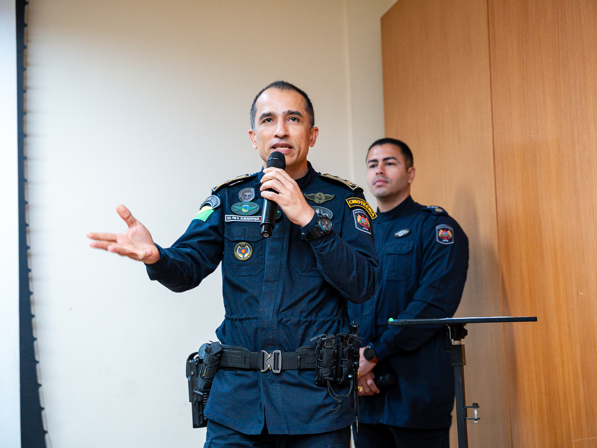 O subcomandante da PMAC enfatizou as novas responsabilidades dos promovidos. Foto: Davi Silva Barbosa. PMAC.