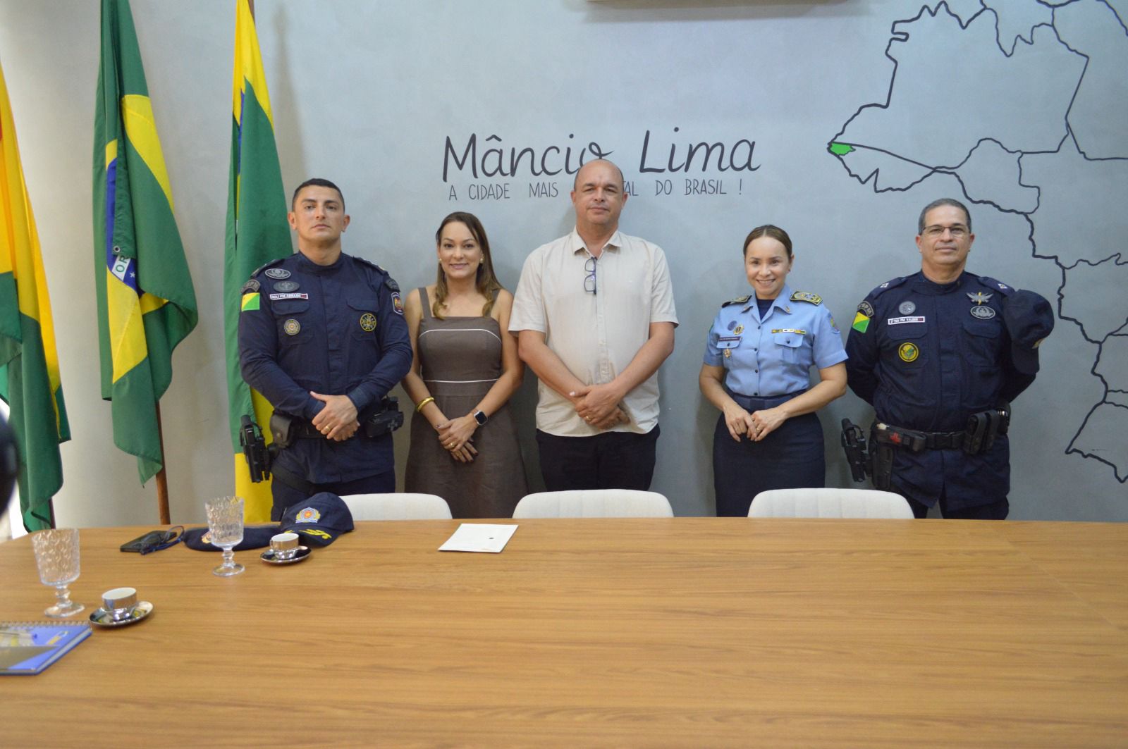 Visita à prefeitura de Mâncio Lima. Foto: cedida.